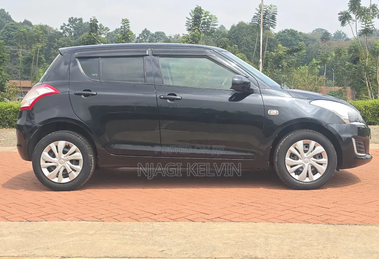 Suzuki Swift 2015 Black