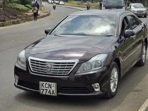 Toyota Crown 2010 Purple