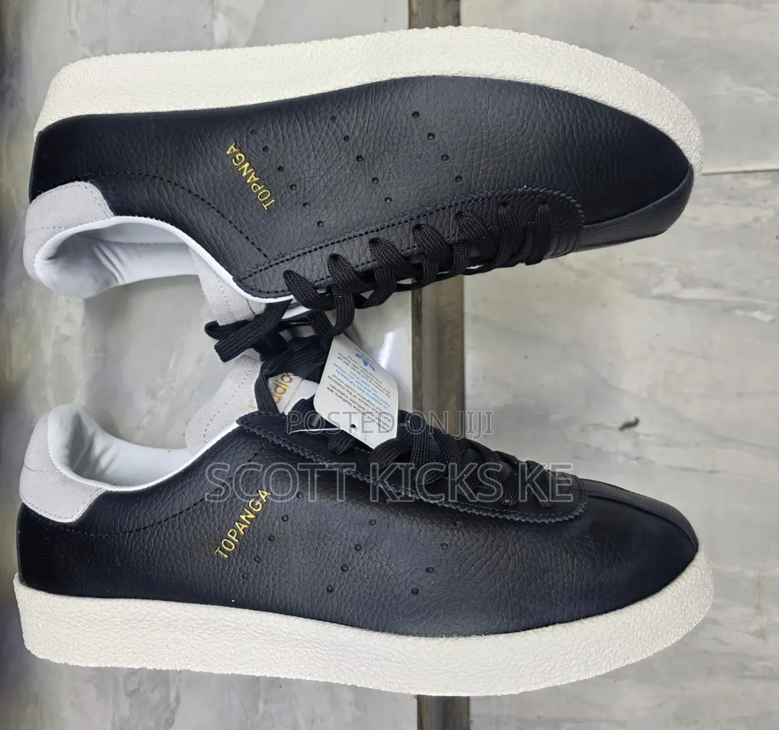 Adidas Topanga Sneakers