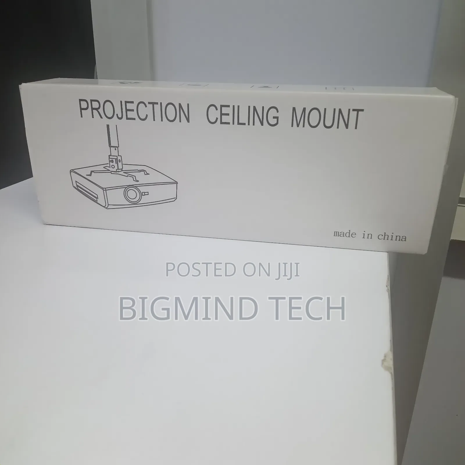 Universal Projection Ceiling Mount