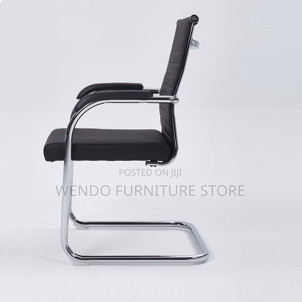 Office Chairs; Executive Modern Mesh Office Chair With Fabric Cushion - thumbnail 3