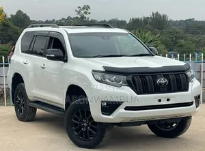 Toyota Land Cruiser Prado 2021 White