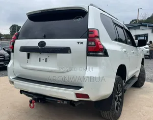 Toyota Land Cruiser Prado 2021 White