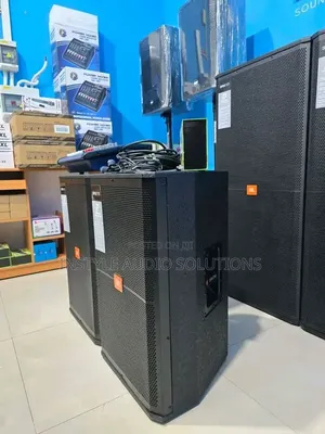 8 Channels Sound System - (2)jbl 15" Mid Range - Wired Microphone