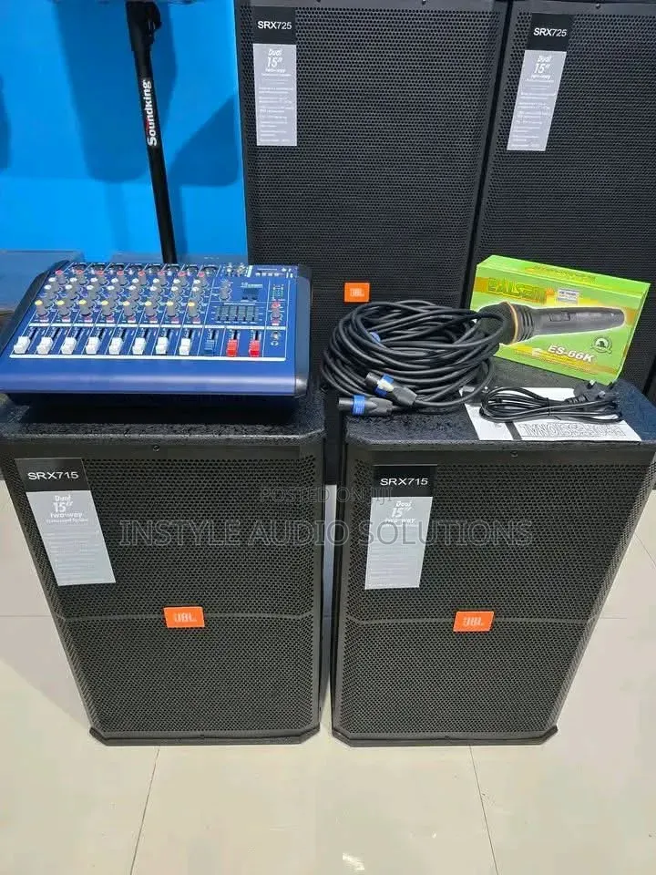 8 Channels Sound System - (2)jbl 15" Mid Range - Wired Microphone