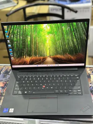 Laptop Lenovo ThinkPad P1 Gen4 16GB Intel Core i9 SSD 512GB