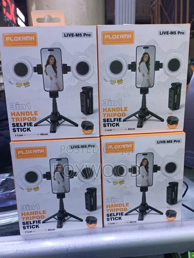 Pro 3-in-1 Handle Tripod Selfie Stick. - main view
