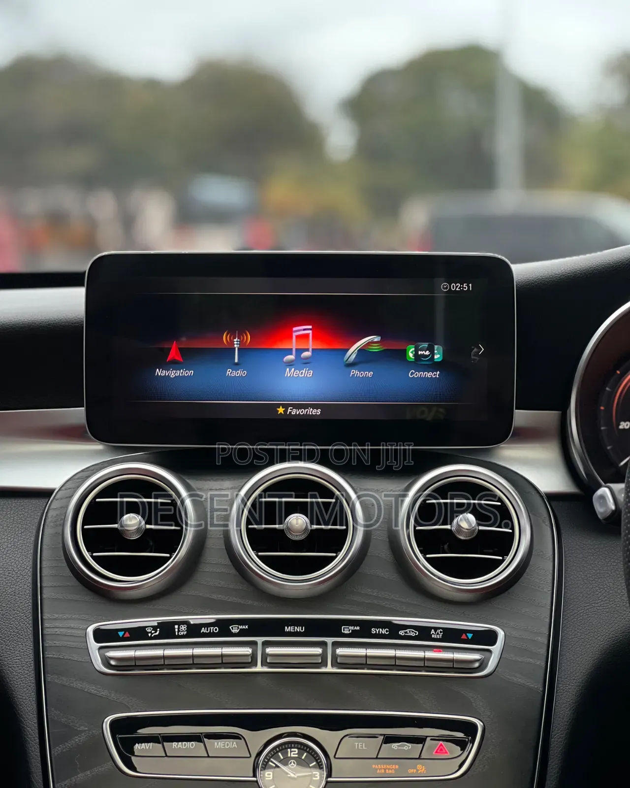 Mercedes-Benz C200 2019 White