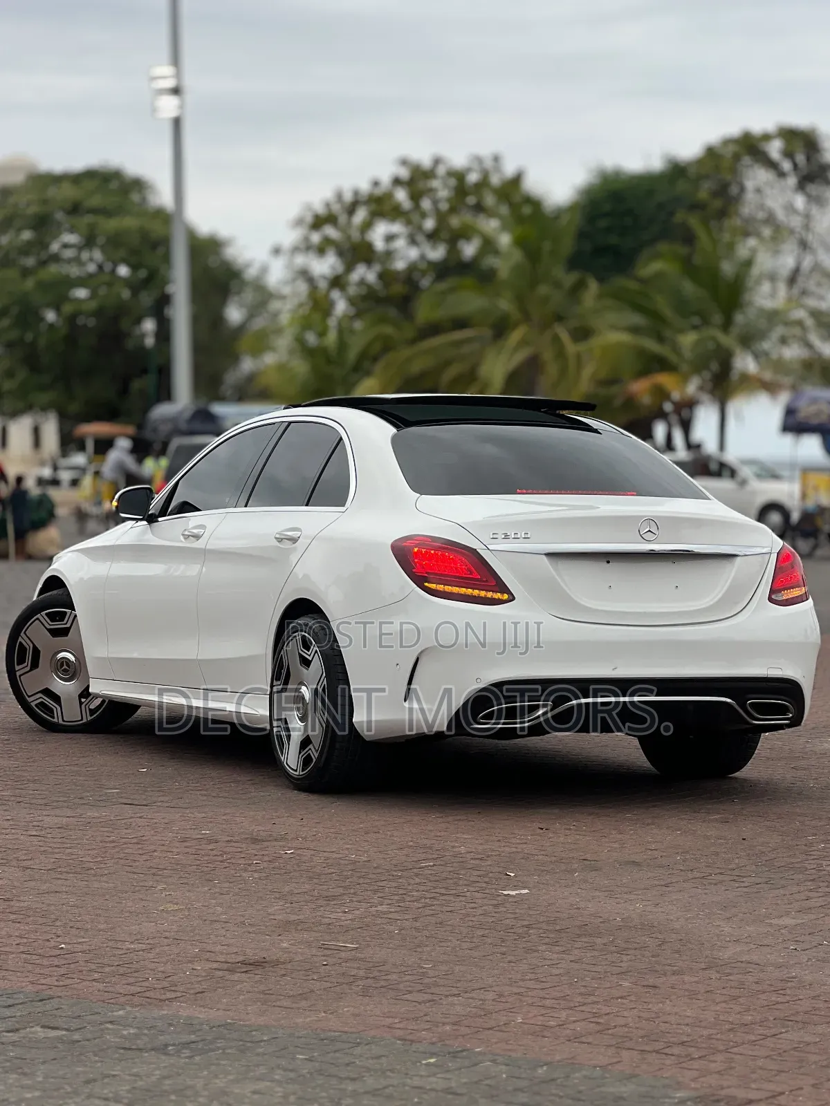 Mercedes-Benz C200 2019 White