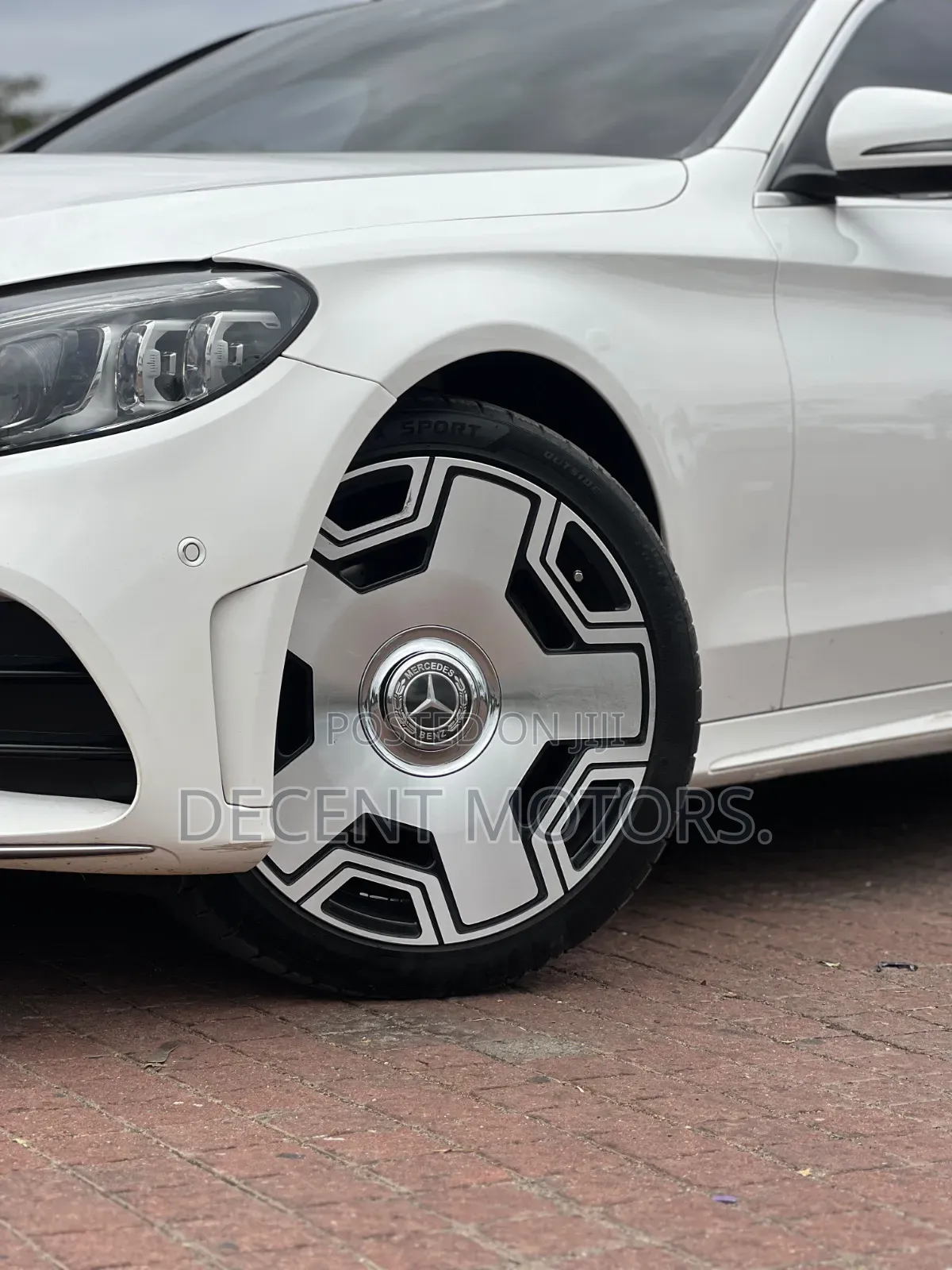 Mercedes-Benz C200 2019 White