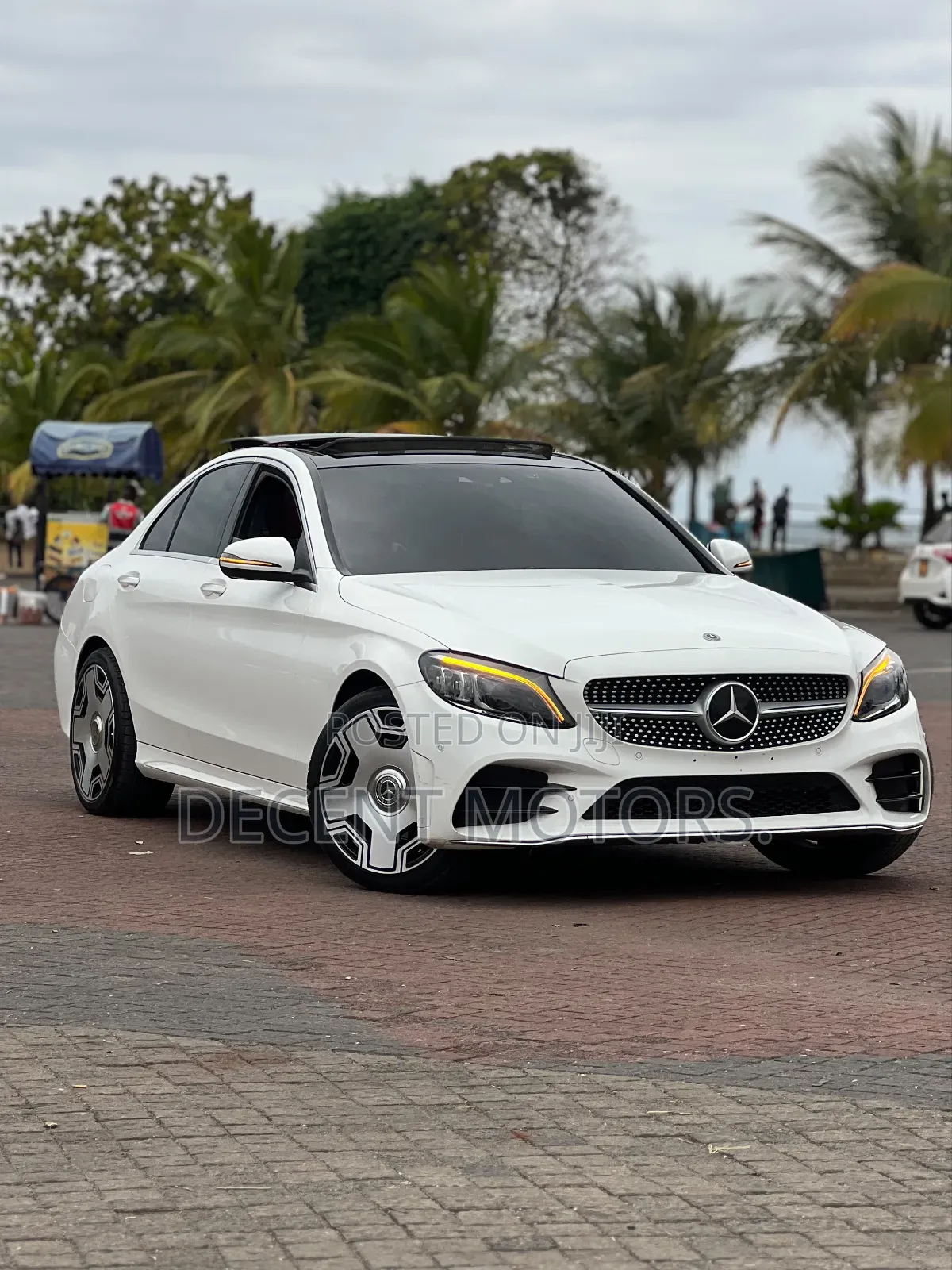 Mercedes-Benz C200 2019 White