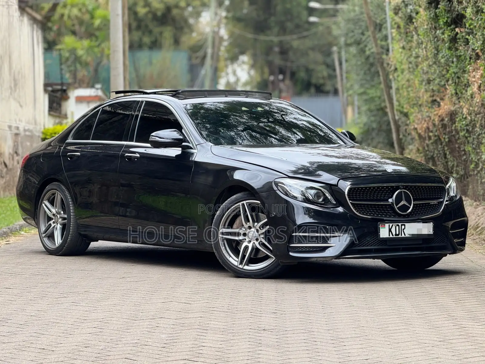 Mercedes-Benz E200 2017 Black