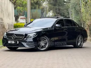 Mercedes-Benz E200 2017 Black