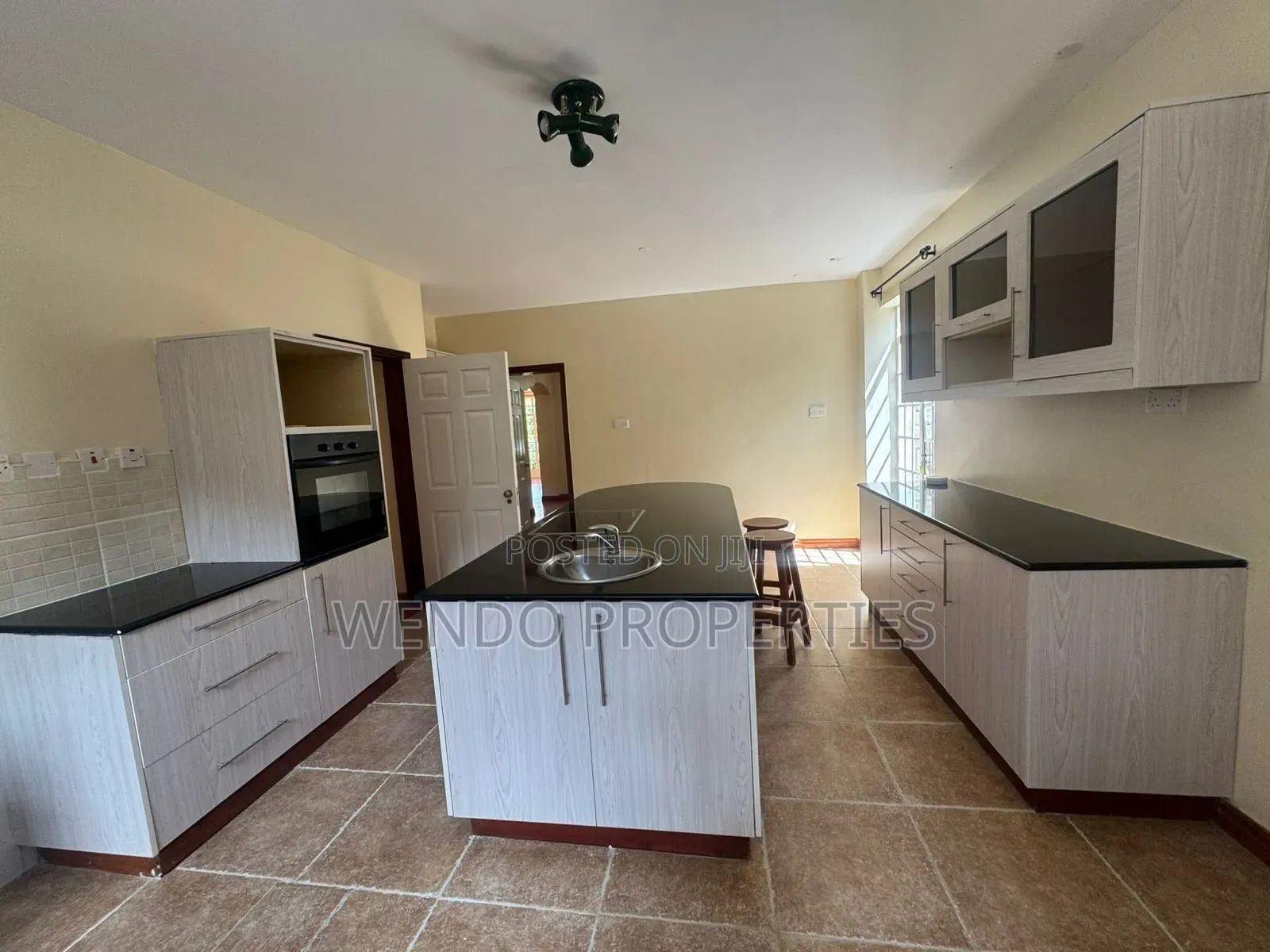 5bdrm Villa in Karen C for rent