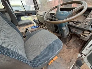 Isuzu FVR Lorry