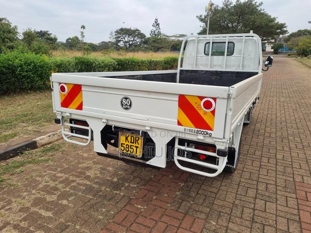 Toyota Dyna Double - thumbnail 4