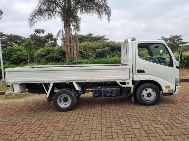Toyota Dyna Double - thumbnail 7