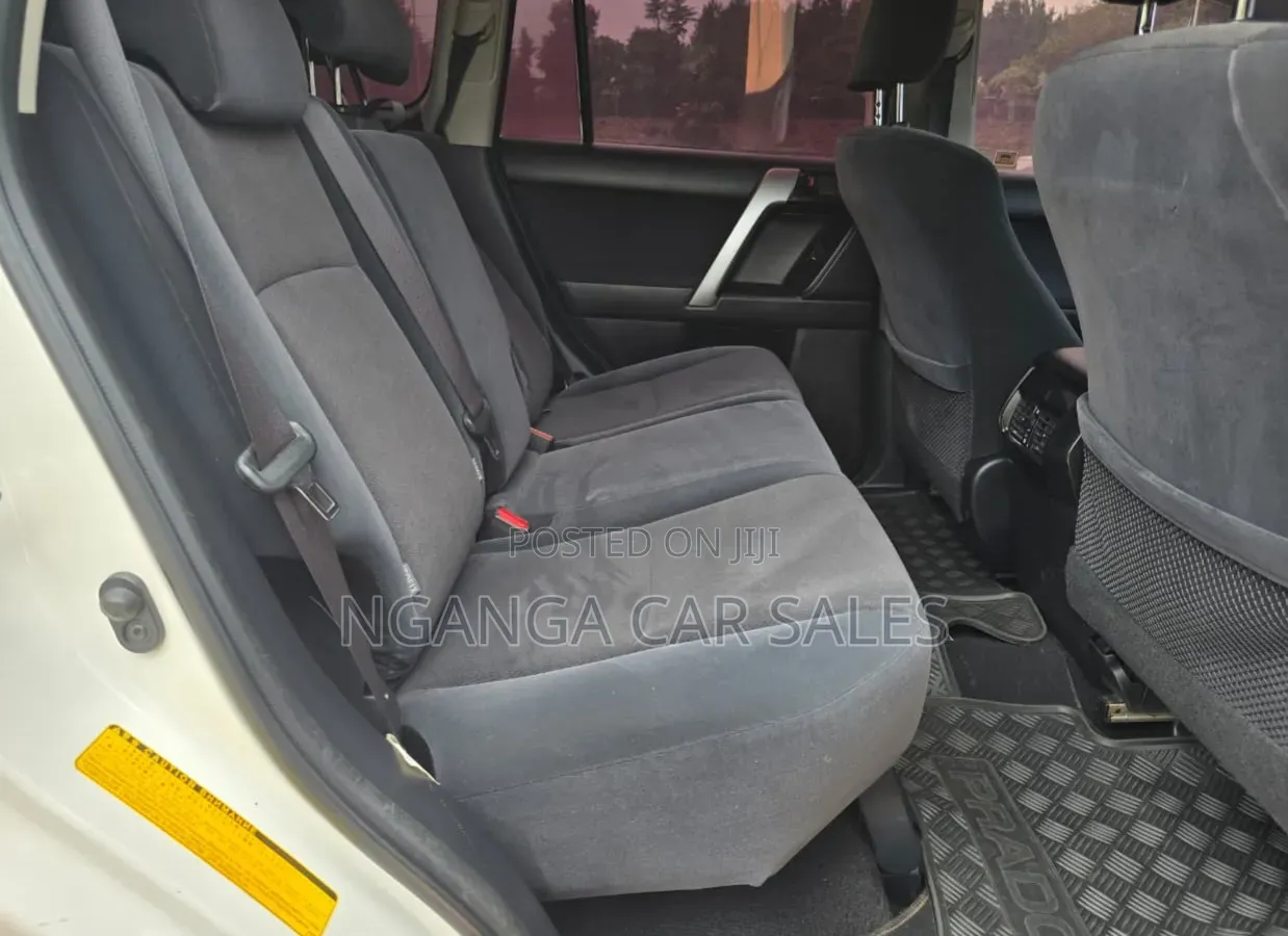 Toyota Land Cruiser Prado 2016 White