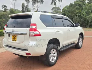Toyota Land Cruiser Prado 2016 White