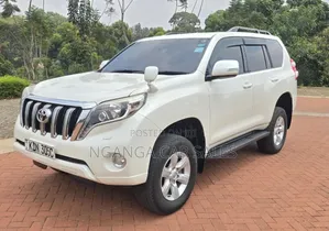 Toyota Land Cruiser Prado 2016 White