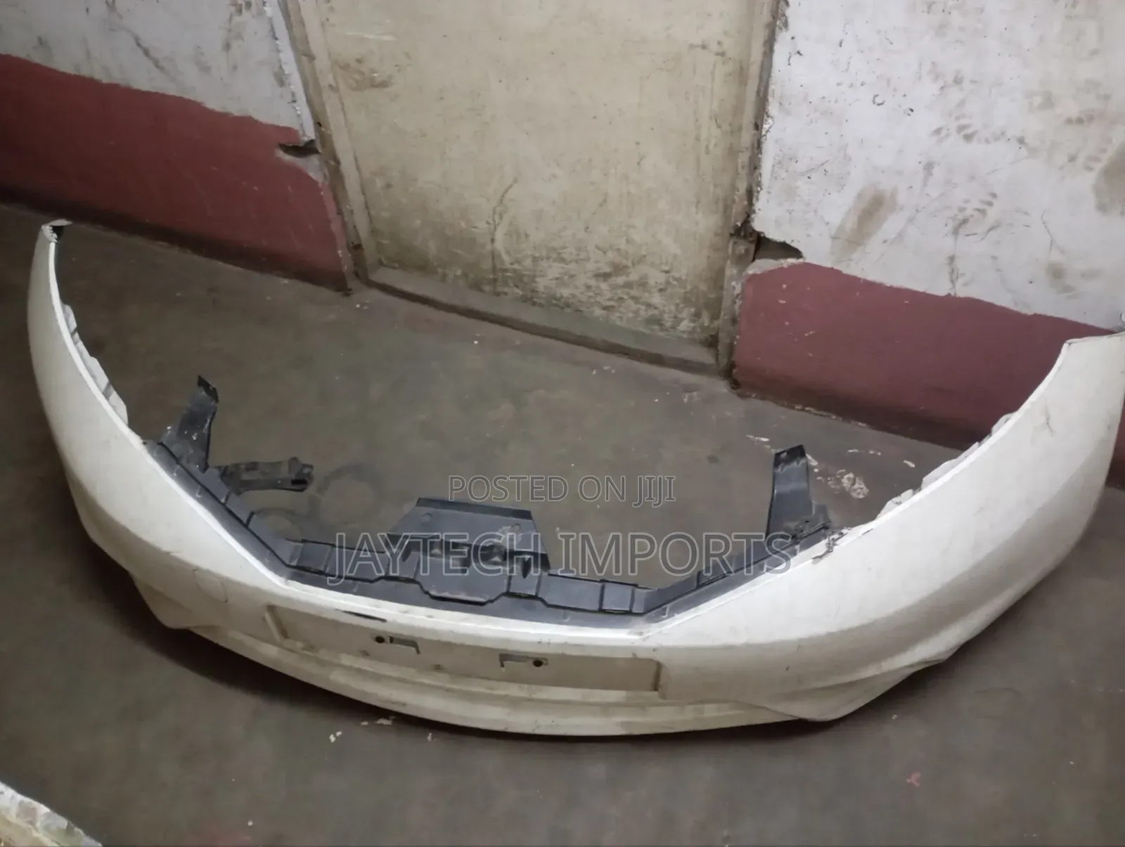 Nissan Note E12 Front Bumper