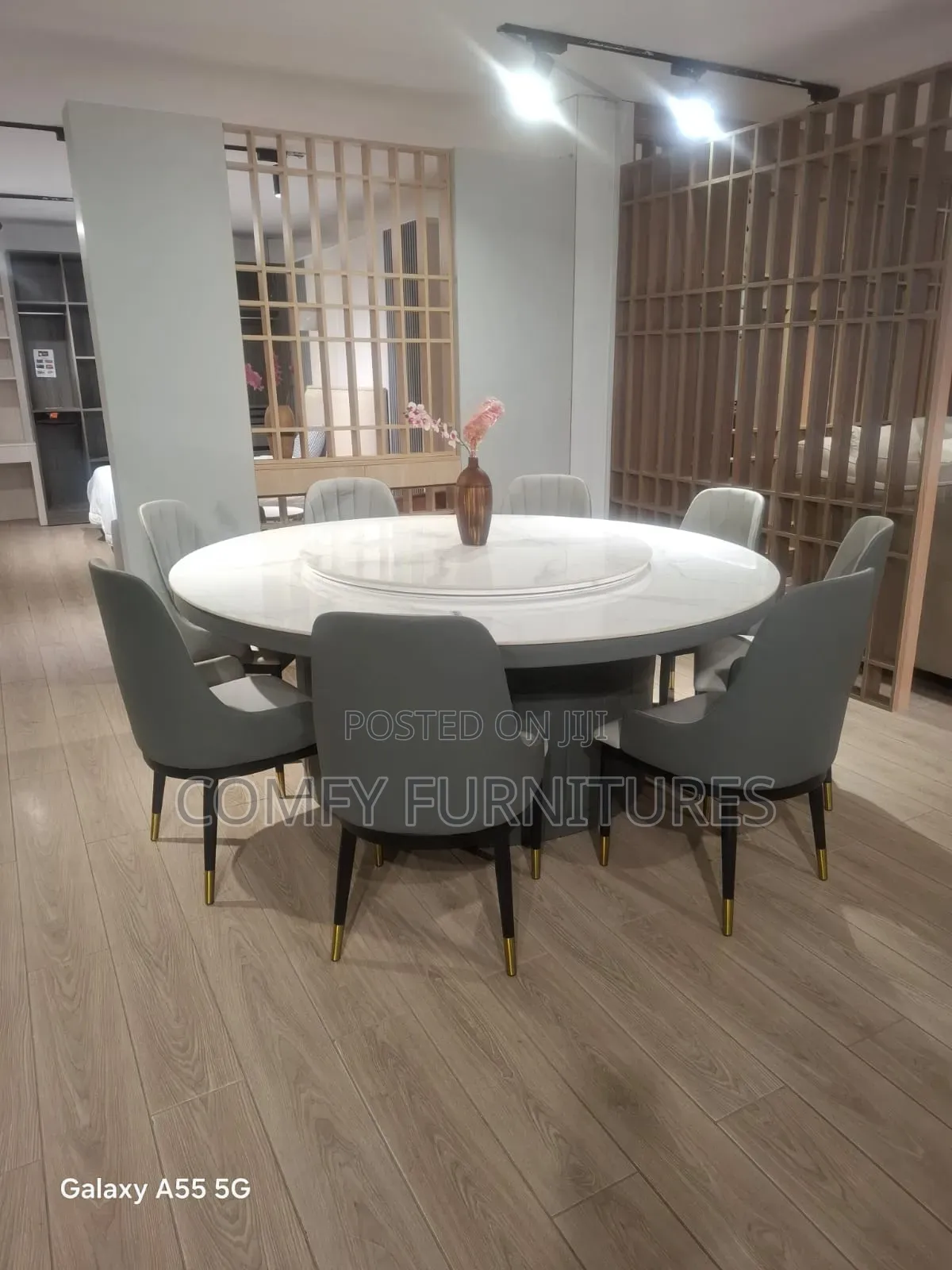 Lazzy Susan Dinning Table