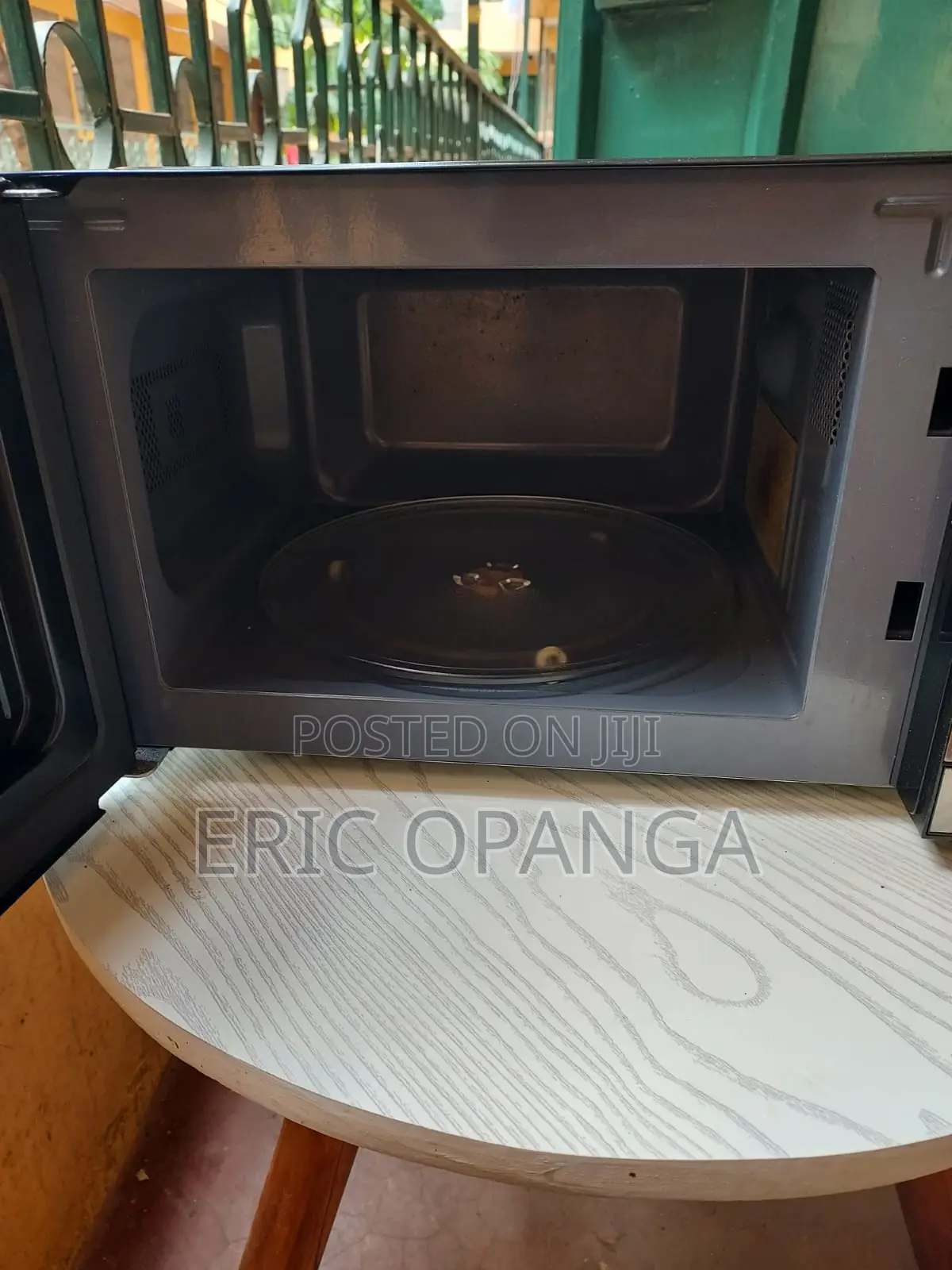 Ramtons Microwave Oven