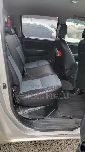Toyota Hilux 2014 Silver