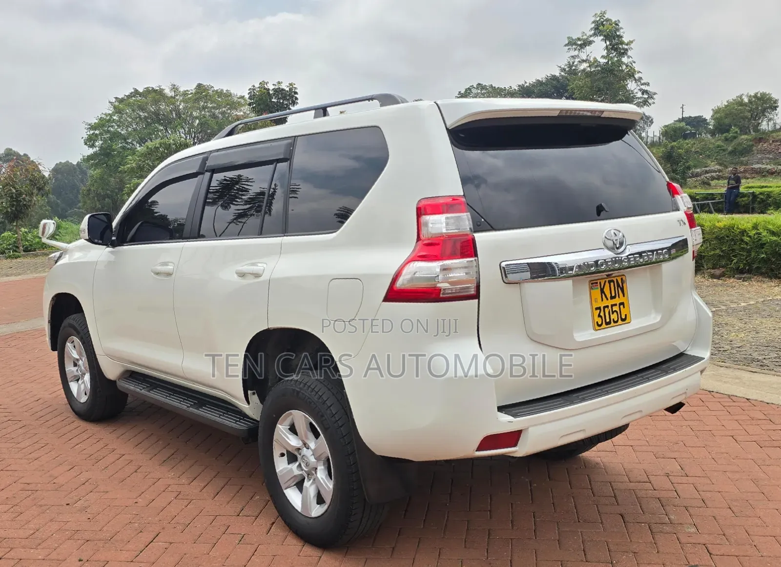 Toyota Land Cruiser Prado 2016 White