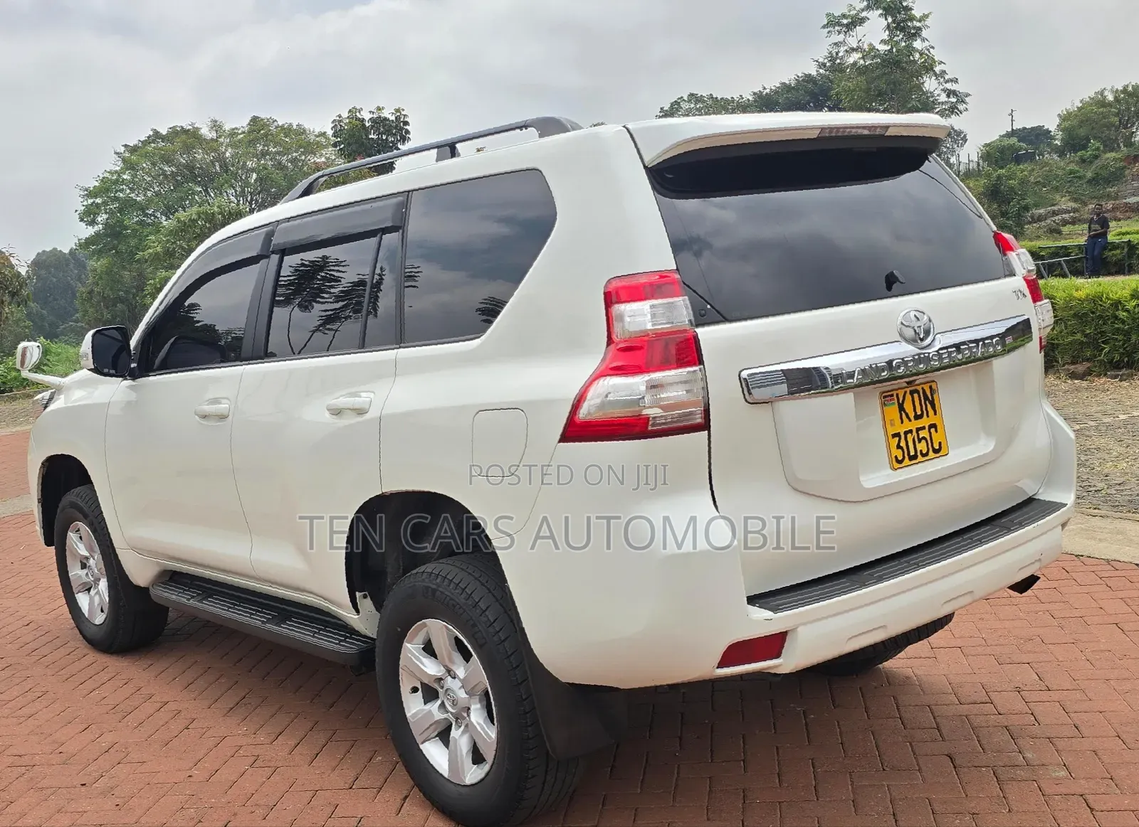 Toyota Land Cruiser Prado 2016 White