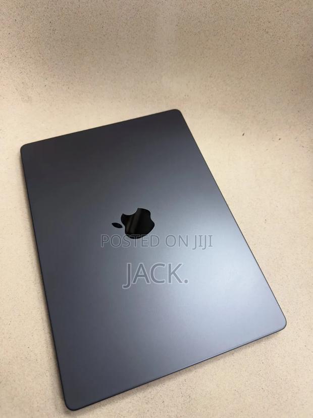 Laptop Apple MacBook Pro 2023 M3 Pro 18GB Apple M3 Pro SSD 512GB - thumbnail 2