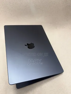 Laptop Apple MacBook Pro 2023 M3 Pro 18GB Apple M3 Pro SSD 512GB