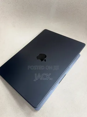 Laptop Apple MacBook Pro 2023 M3 Pro 18GB Apple M3 Pro SSD 512GB