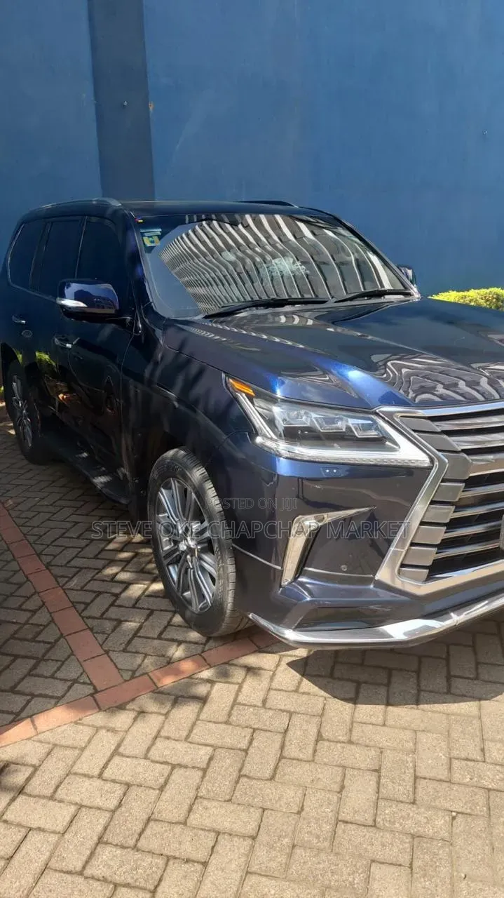 Lexus LX 2017 Black