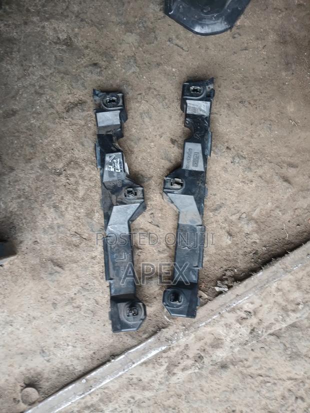 Bumper Holders Toyota Harrier 240