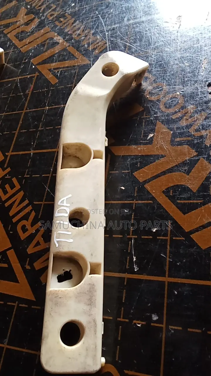 Rear Bumper Slide Nissan Tiida LHS