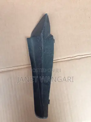 Windscreen Finisher/ Mirror Rubber Axela