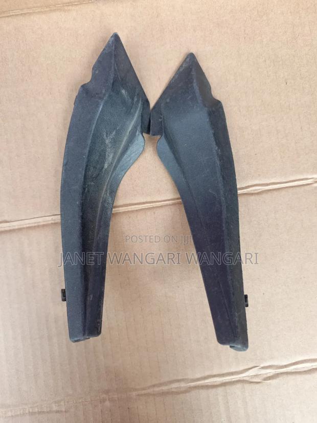 Windscreen Finisher/ Mirror Rubber Atenza - main view