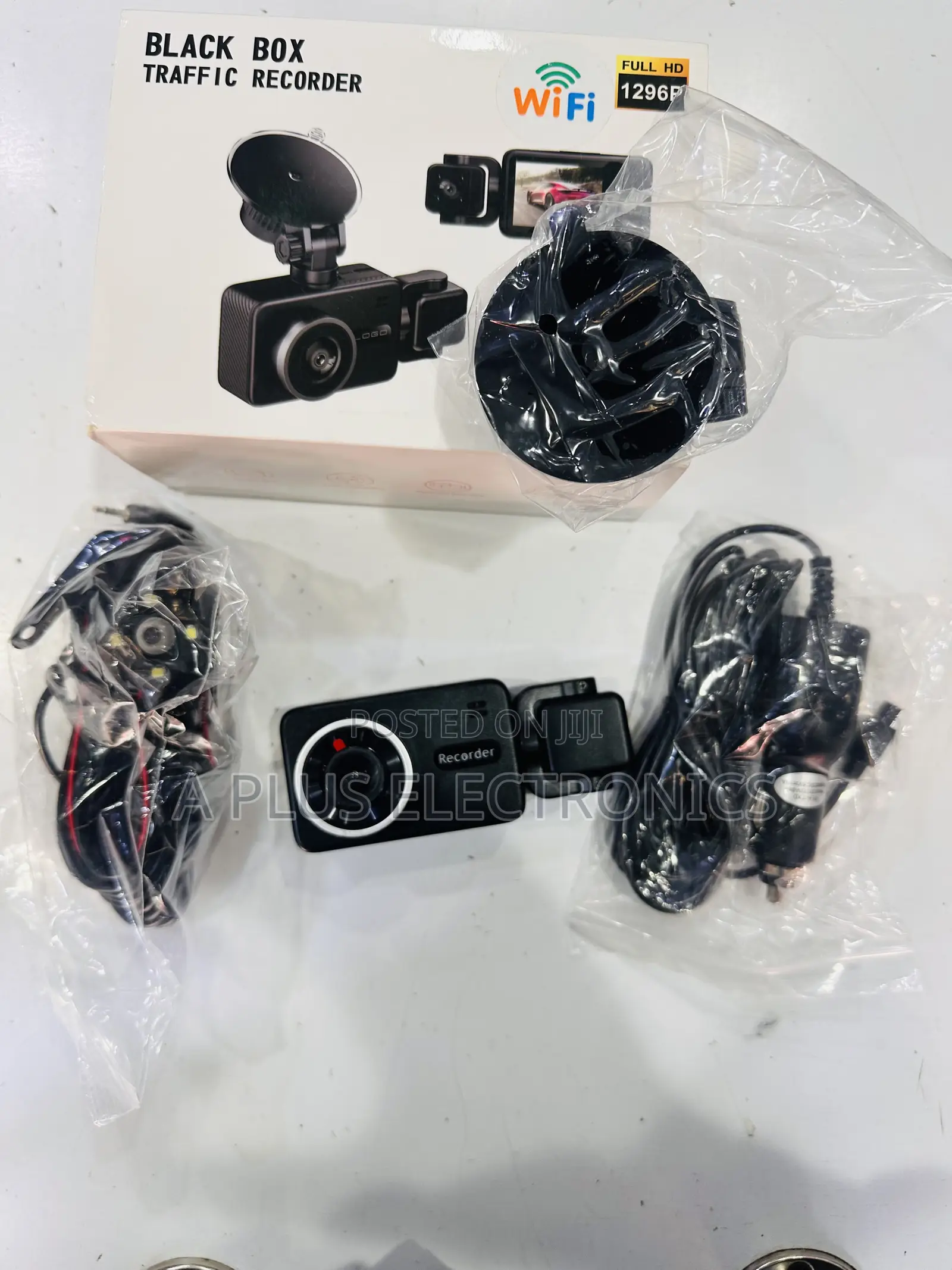 Blackbox Dash Camera 3 Lens S23 Car Video Recorder With G Sensor