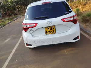 Toyota Vitz 2018 White