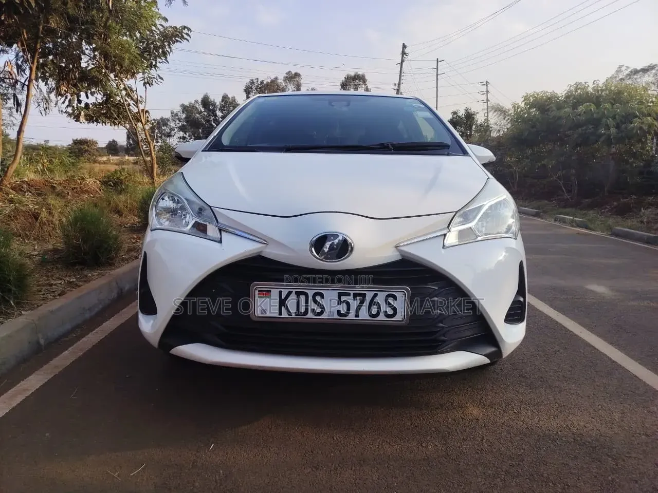 Toyota Vitz 2018 White