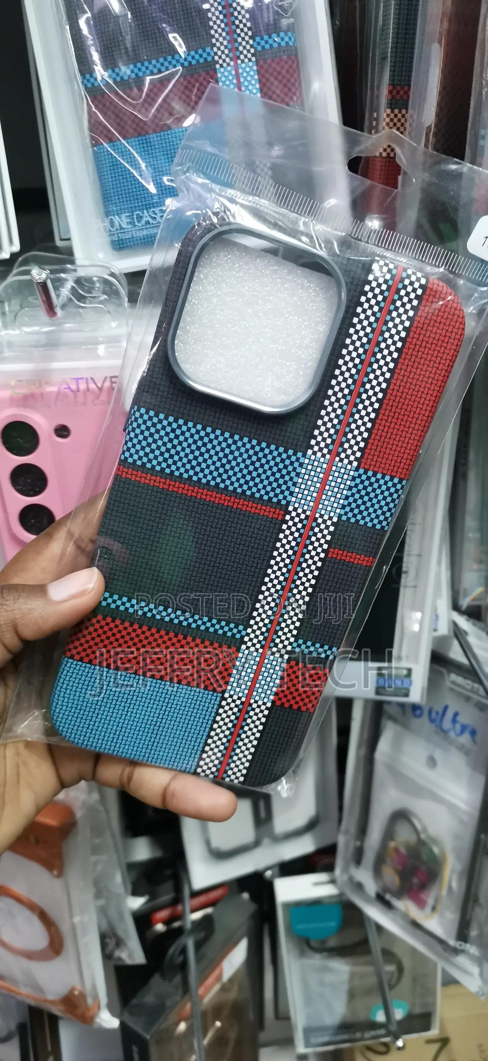 Tribal Plaid / Fusion Weave Carbon Fiber MagSafe Compatible Case,