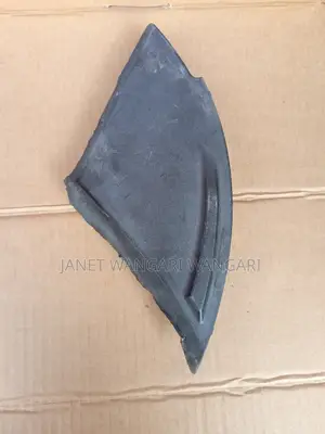 Windscreen Finisher/ Mirror Rubber Passo Moda