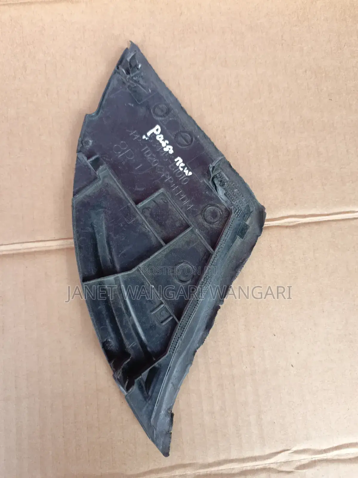 Windscreen Finisher/ Mirror Rubber Passo Moda