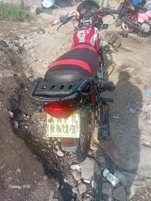 Bajaj Boxer 2021 Red