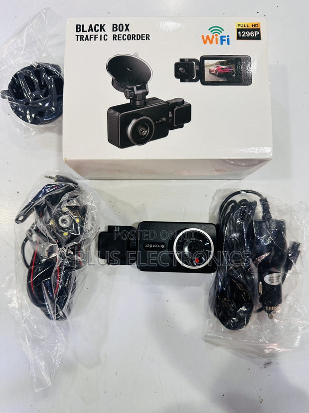 Blackbox Dash Camera 3 Lens S23 Loop Recording Car Camera - main view
