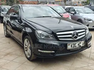 Mercedes-Benz C180 2014 Black