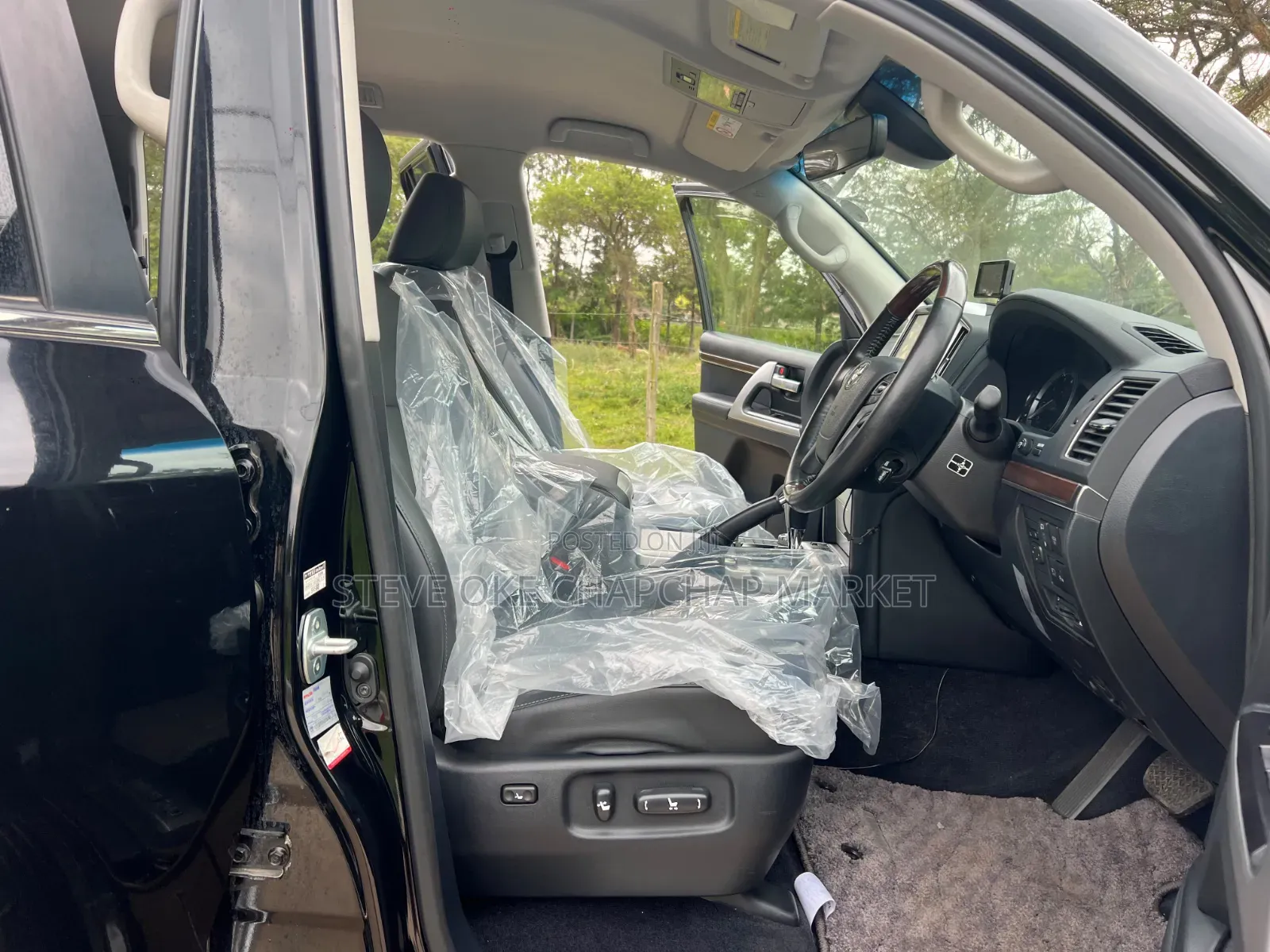 Toyota Land Cruiser 4.6 V8 ZX 2017 Black