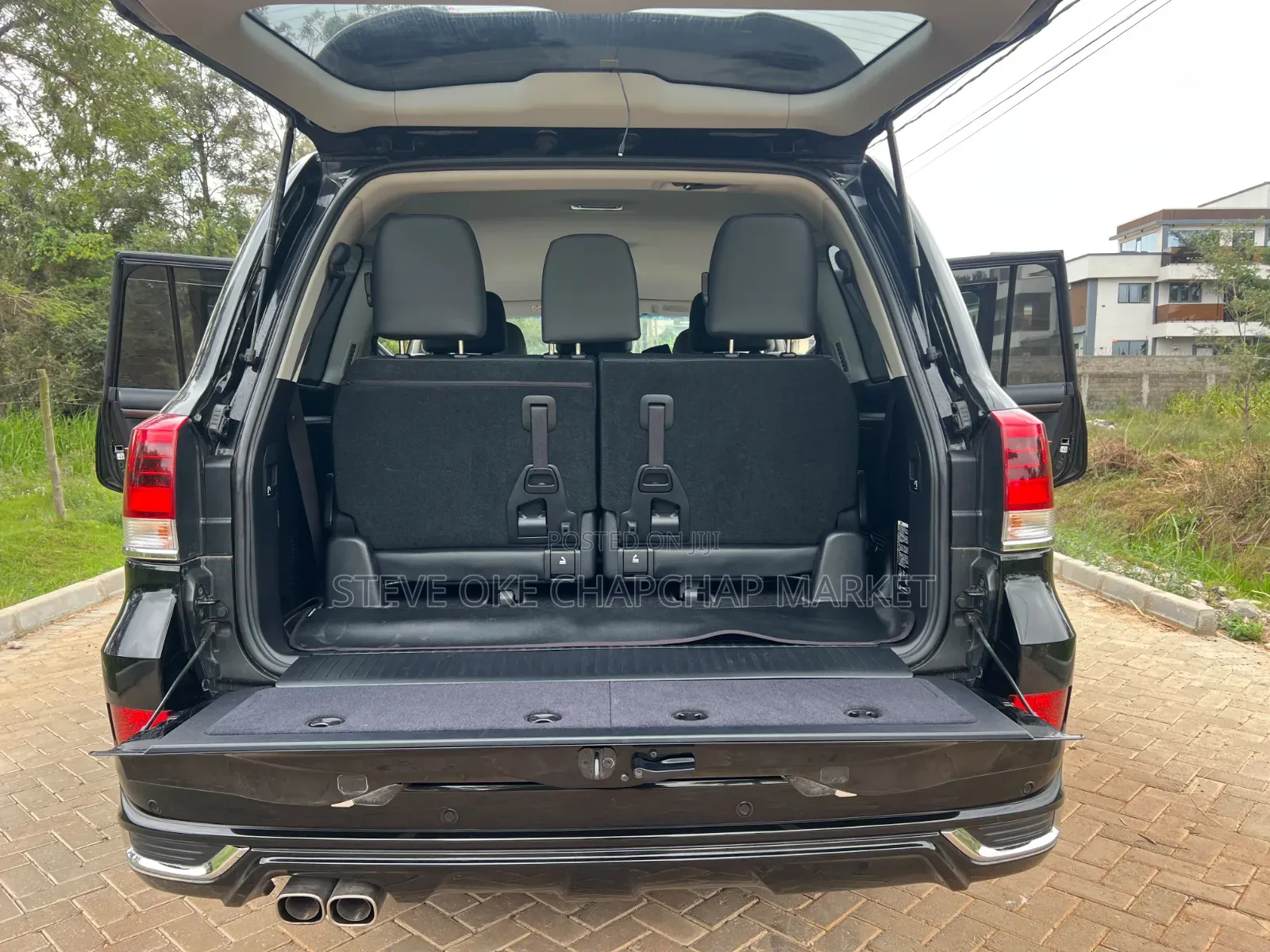 Toyota Land Cruiser 4.6 V8 ZX 2017 Black