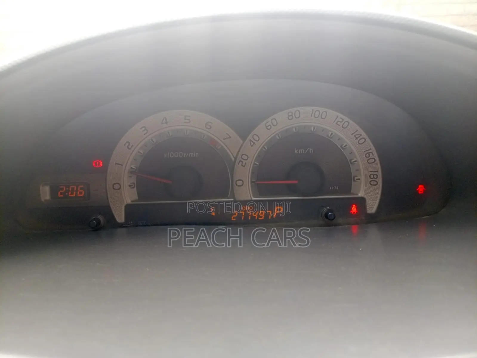 Toyota Sienta 2015 Yellow